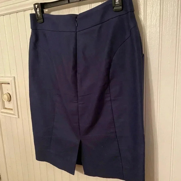 J. Crew “the pencil skirt” with pockets - Picture 3 of 4